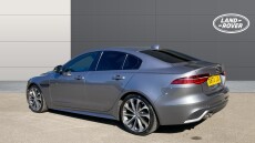 Jaguar XE 2.0 D200 R-Dynamic SE Black 4dr Auto Diesel Saloon